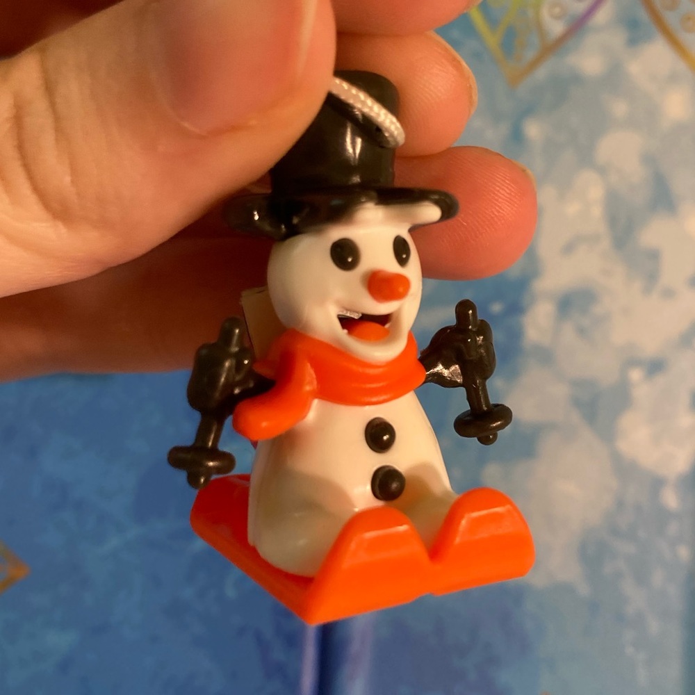 B1G2 - Kinder Egg Skiing Snowman Toy Figure - Buy 1, Get 2 FREE